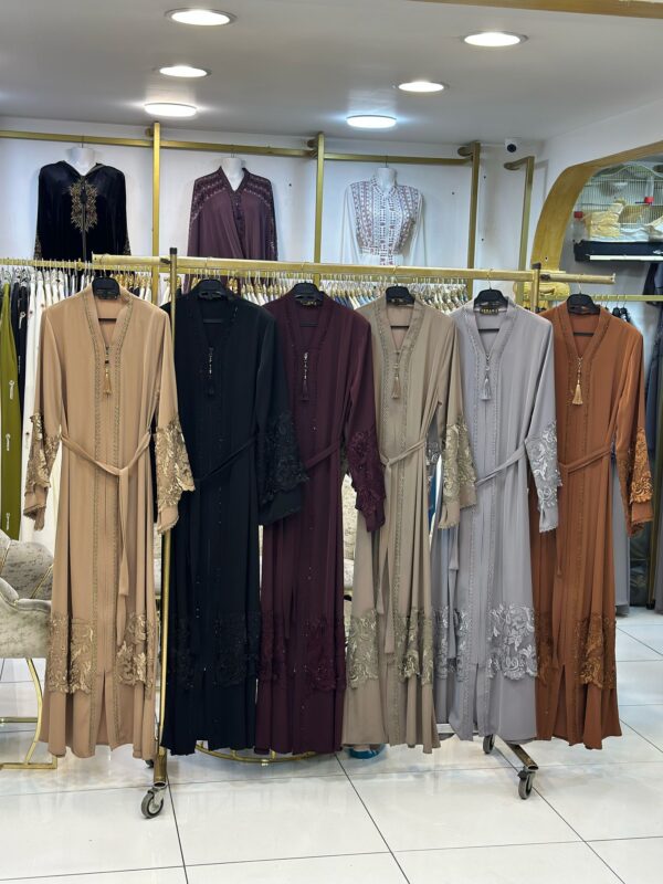 Expensive Lace Abaya | Elegant Mom Style | Rich Aunty Look for Special Occasions